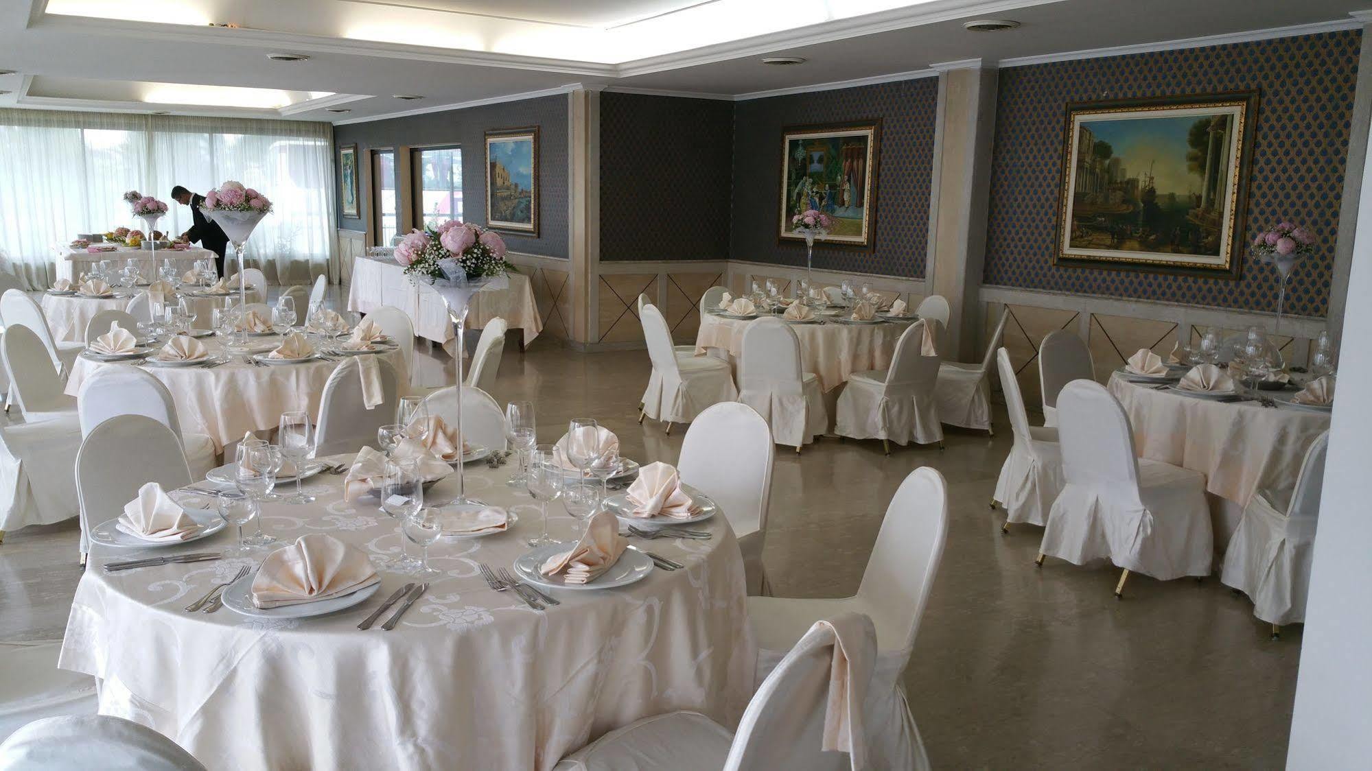 Hotel Ristorante La Campagnola Cassino Bagian luar foto